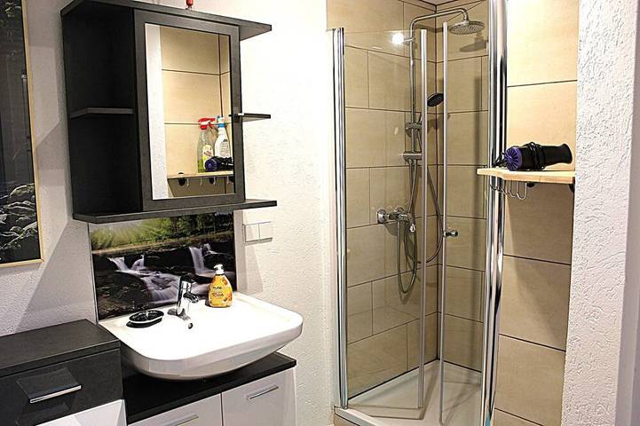 Ganze Wohnung, Schöne 2 Zimmer Wohnung  in Sulz / Bergfelden nähe Autobahn in Sulz am Neckar, Mittlerer Schwarzwald
