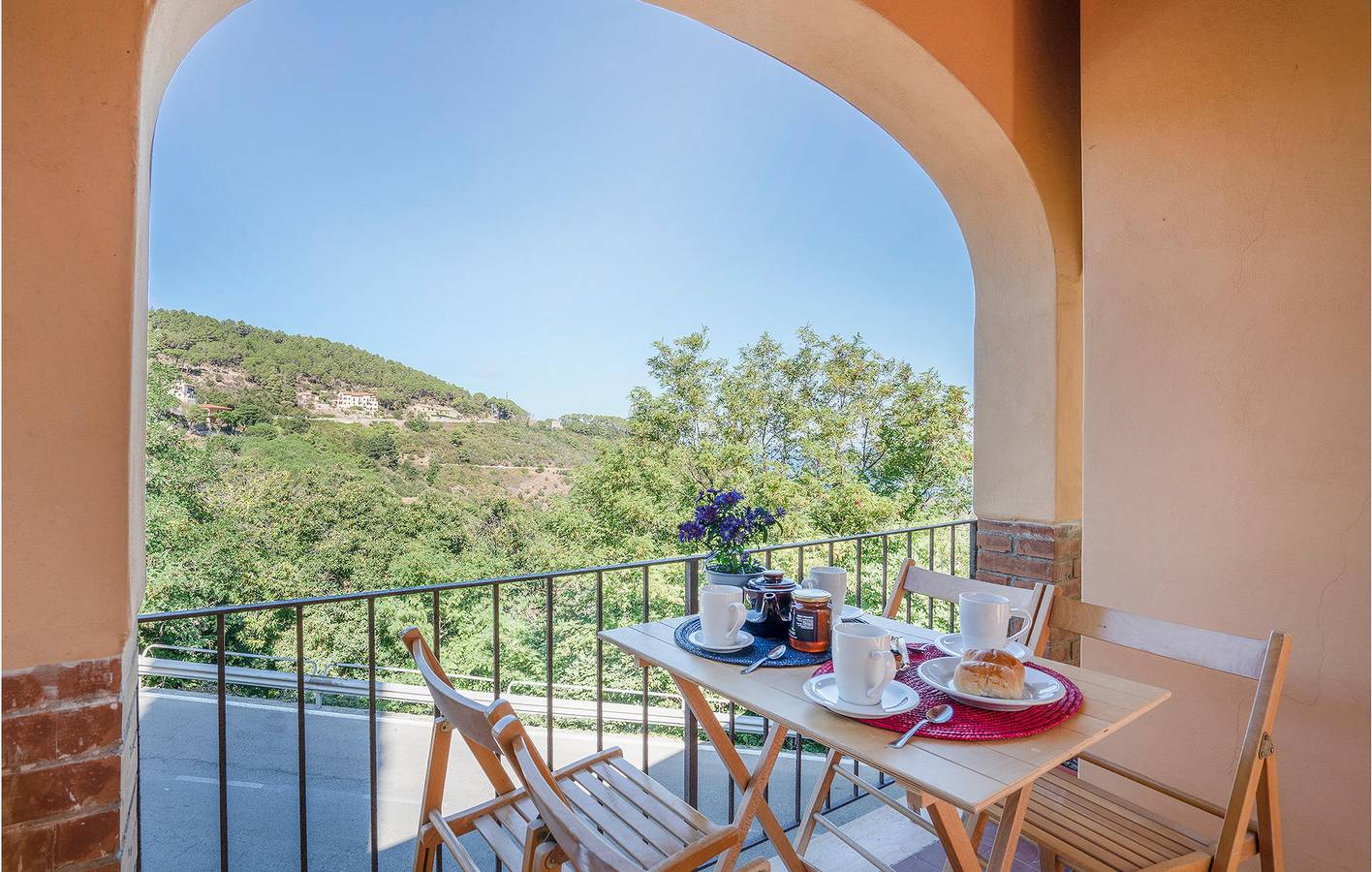 Apt avec vue sur la mer, parc aquatique et terrasse. in Marciana, Archipel toscan