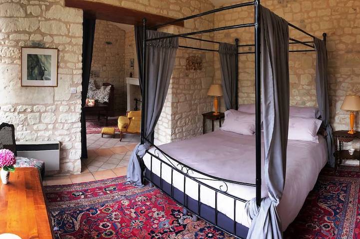 Location de vacances pour 18 personnes, avec terrasse, animaux acceptés à Bournand - 4