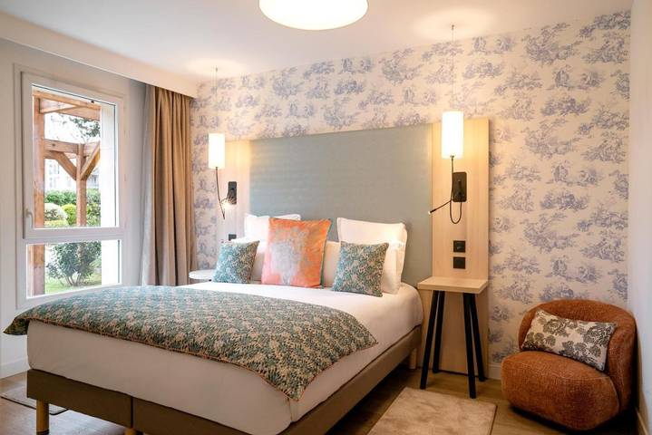 Location de vacances pour 2 personnes, avec jardin, animaux acceptés dans Saint-Quentin en Yvelines - 4