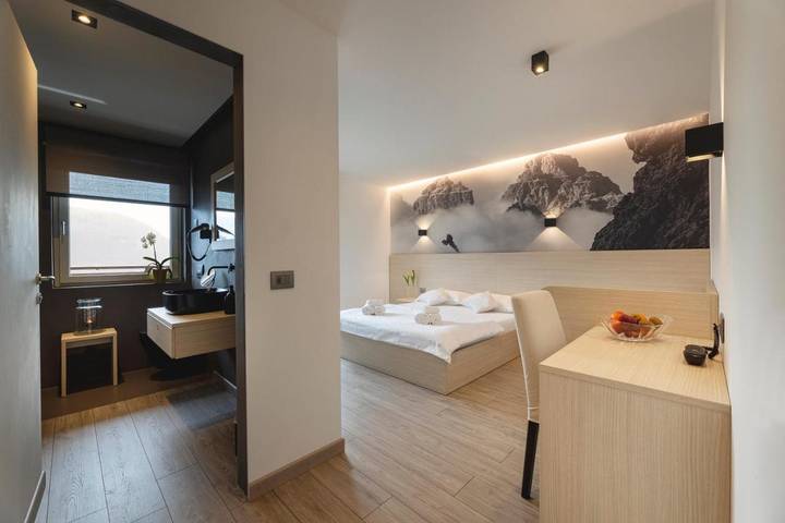 Hôtel pour 2 personnes, avec piscine ainsi que jacuzzi et jardin à San Lorenzo in Banale - 3