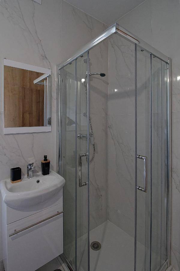 Appartement entier, One-Bedroom Apartment in Lagny-sur-Marne, Seine-et-Marne
