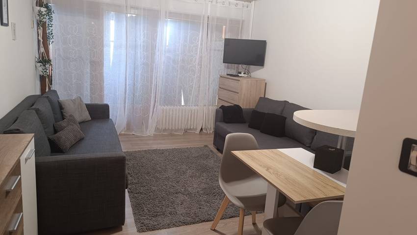 Estudio para 4 personas, con balcón - 1