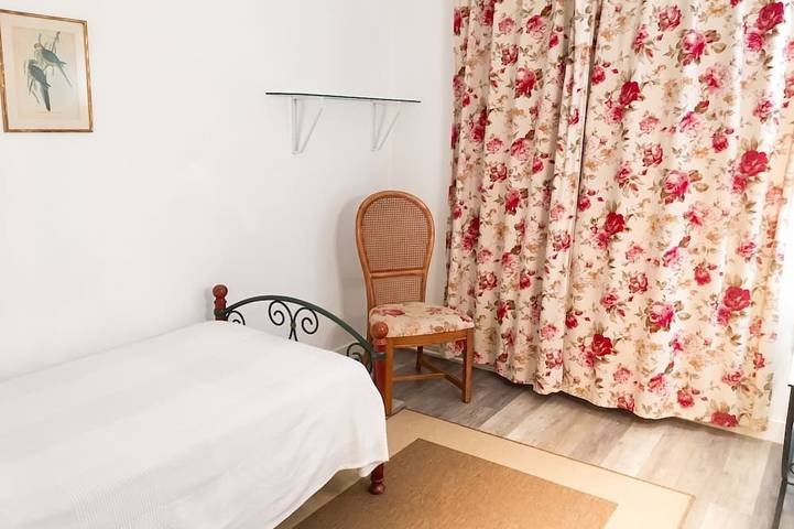Location de vacances pour 15 personnes, avec Terrasse et Jardin à Carrouges - 3