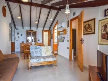 Gîte pour 6 personnes, avec balcon/terrasse à Alcamo Marina