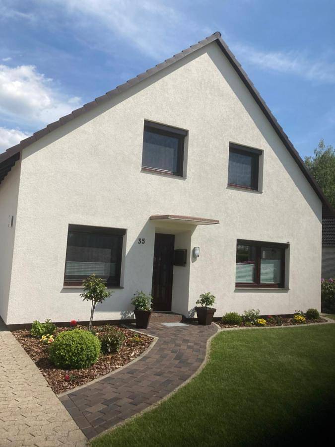 Ferienwohnung für 4 Personen, mit Balkon und Terrasse sowie Ausblick in Schiffdorf