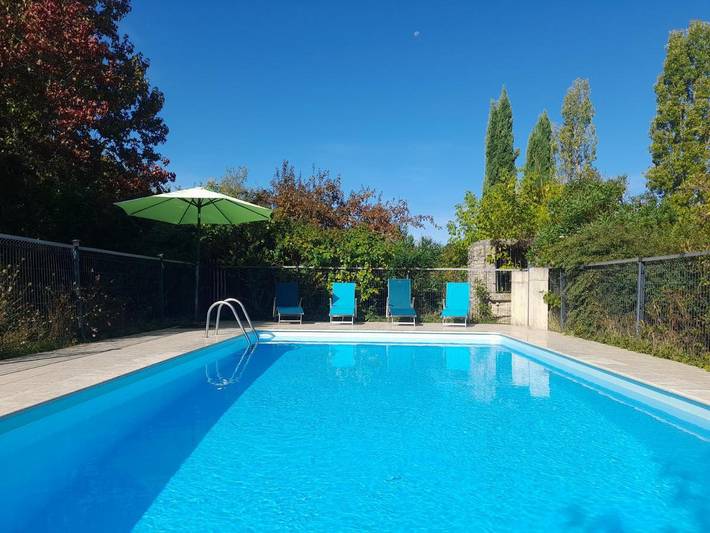 Maison de vacances pour 6 personnes, avec Terrasse et Jardin ainsi que Piscine et Vue