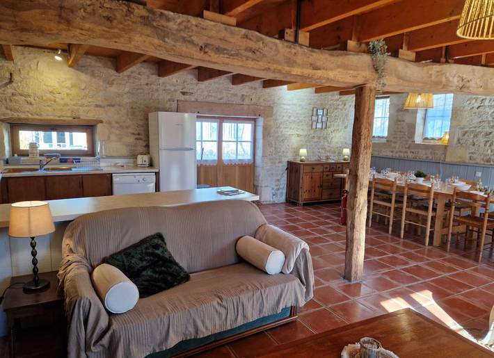 Gîte pour 18 personnes, avec jardin ainsi que piscine et terrasse, animaux acceptés en Charente-Maritime - 4