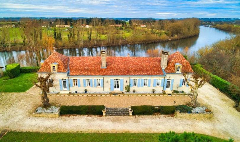 Gîte pour 6 personnes, avec vue ainsi que jardin et piscine à Saint-Laurent-des-Vignes - 2