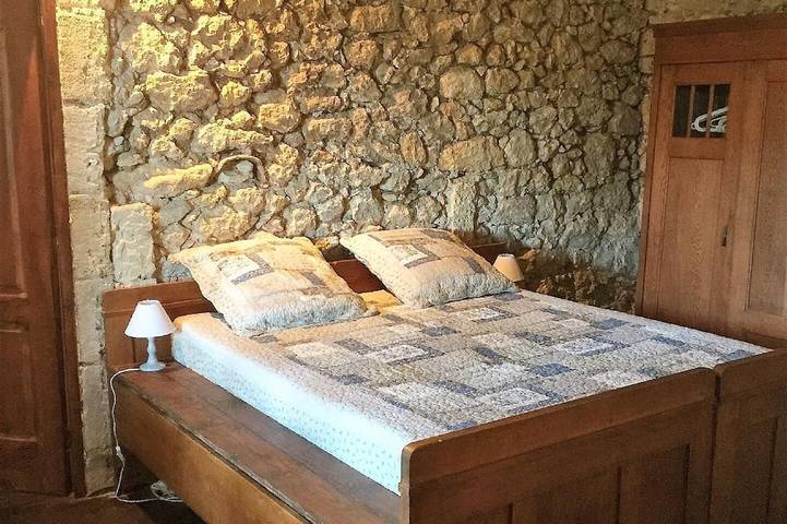 Gîte pour 4 personnes, avec piscine et jardin, animaux acceptés à Pujols (Gironde) - 2