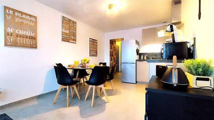 Gîte pour 6 personnes, avec jardin et terrasse à Cranves-Sales