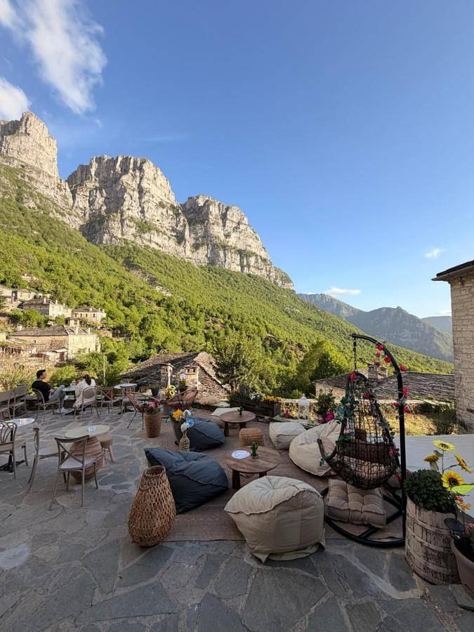 Double Room with Balcony in Park Narodowy Vikos-Aoos
