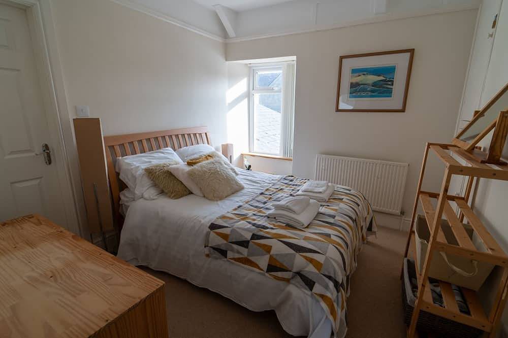 3 bedroom home by the beach in Broad Haven, Pembrokeshire