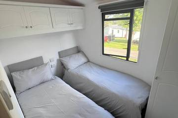 Static Caravan for 6 People in Warden, Kent, Photo 1