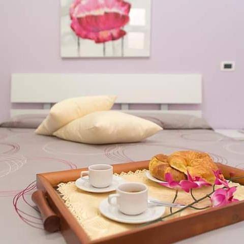 Chambre d’hôte pour 3 personnes, avec jardin et vue, animaux acceptés à Budoni - 2