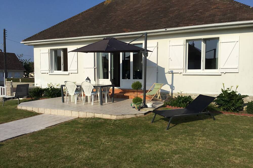Maison de charme proche des commerces et de la mer in Courseulles-sur-Mer, Région de Caen