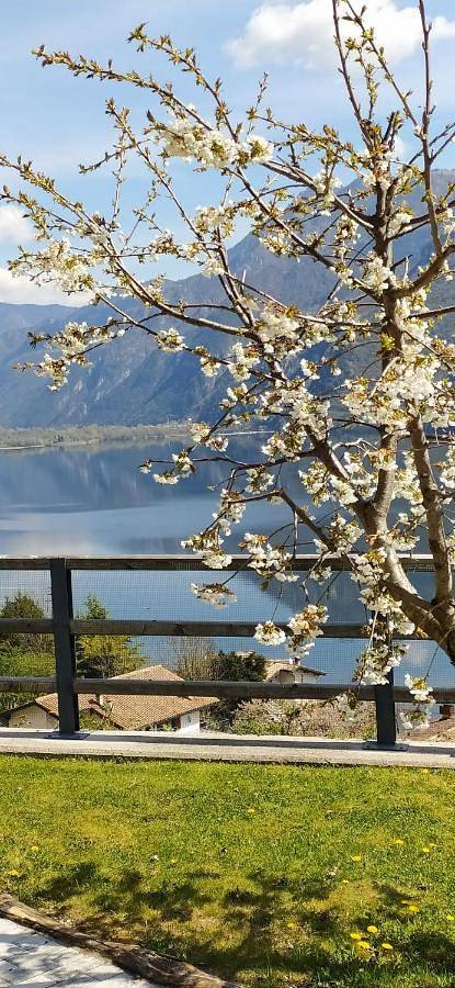 Geheel appartement, Rocca d'Anfo B&B-Apartments Lake View in Anfo, Garda Bergen