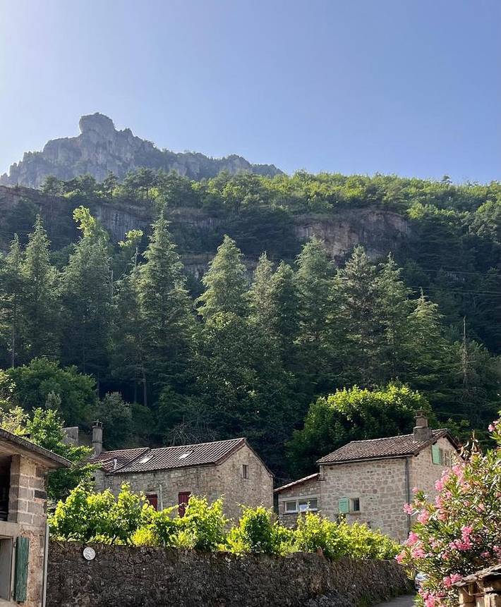 Gîte pour 2 personnes, avec terrasse et jardin, animaux acceptés à La Roque-Sainte-Marguerite - 2