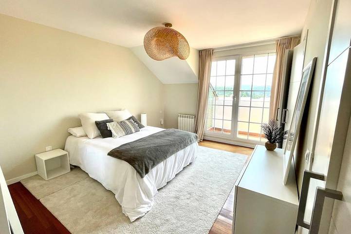 Entire apartment, Rental unit in Cantabria · ★New · 2 bedrooms · 3 beds · 1.5 baths in Piélagos, Cantabrian Coast