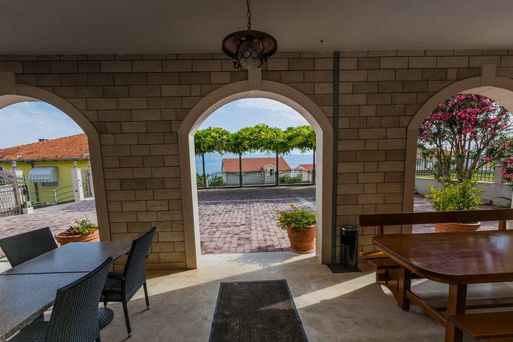 Ferienwohnung für 2 Personen, mit Balkon, mit Haustier in Omis - 4