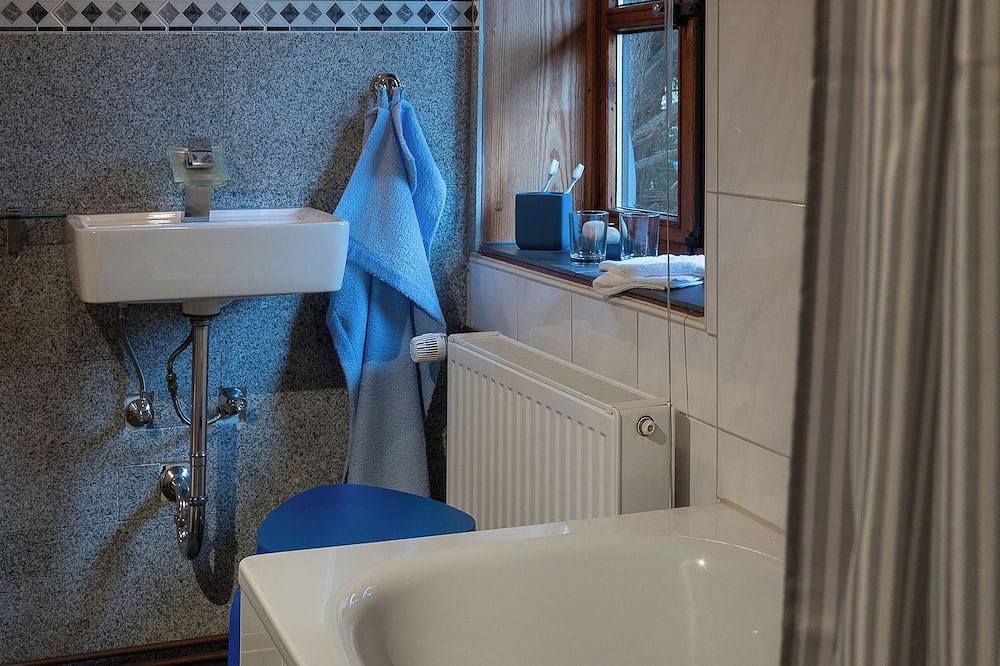 Ganze Wohnung, Ferien im Fachwerk\ngenießen Sie eine Auszeit im Herzen vom Weserbergland. in Bodenwerder, Landkreis Holzminden