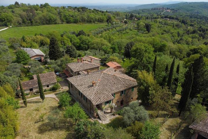 Villa per 5 persone, con panorama e giardino in Sinalunga