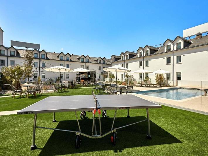 Hôtel pour 3 personnes, avec piscine et jardin, animaux acceptés à Mouilleron-le-Captif - 3