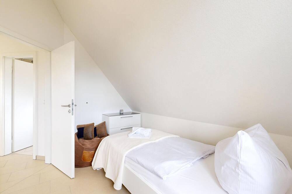 Reetdachhaus in ruhiger Lage mit Sauna, Kamin, super Preis-Leistungs-Verhältnis in Kramerhof, Stralsund Umland