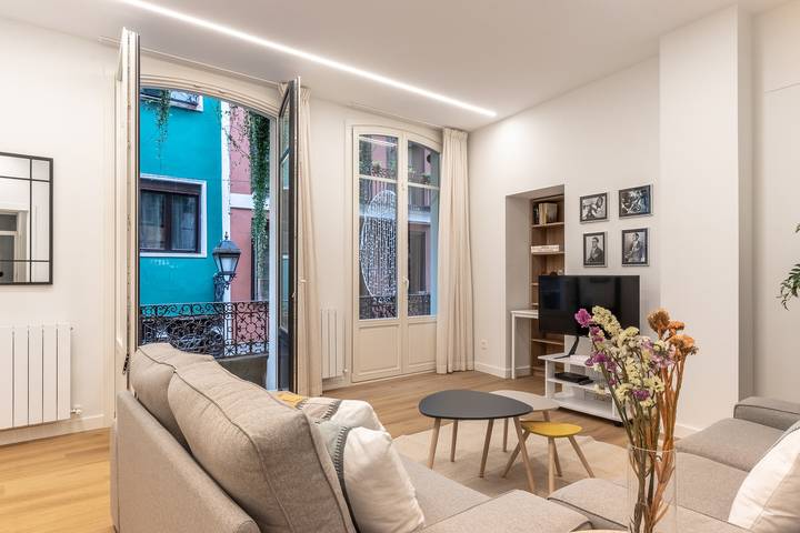 Entire apartment, Kuttun in Ibaiondo, Bilbao