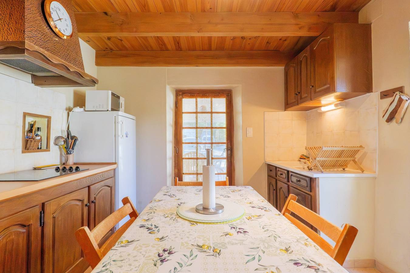 Gîte de la Troulière: Seeblick, private Terrasse und eigener Garten in Banne, Cevennen