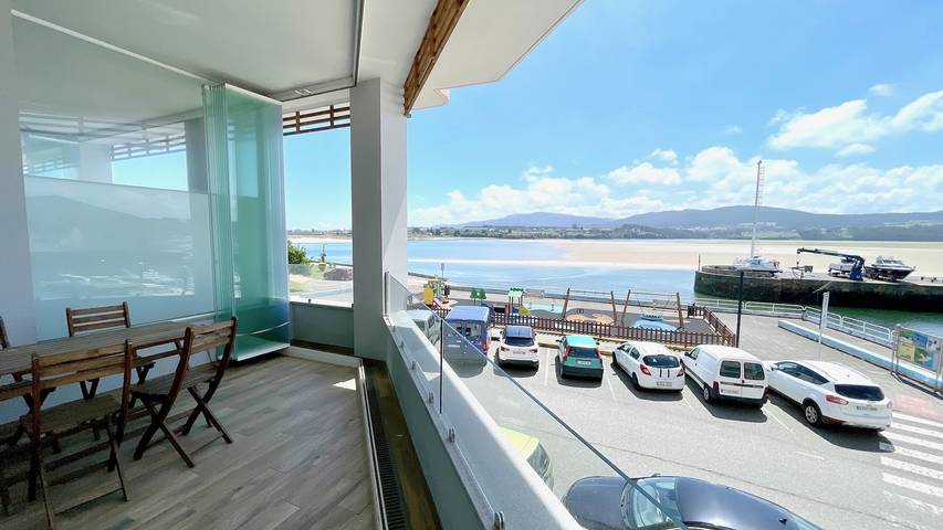 Entire apartment, The Cliffs A Ribeira - Rapadoira in Foz, A Mariña Lucense