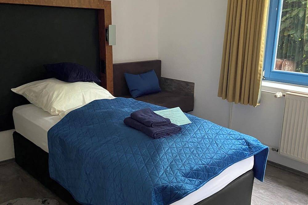 Ganze Wohnung, Komfortables Gästehaus – 5 Zimmer mit eigenem Bad, Wlan, Küche & Parkplätzen in Meine, Landkreis Gifhorn