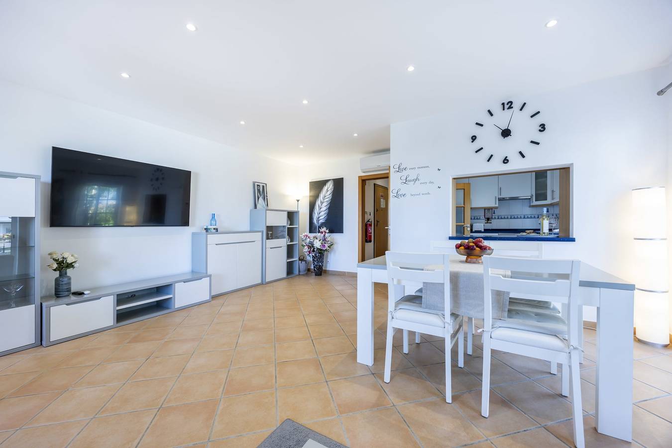 Geheel appartement, Lagos Line - Appartement met zeezicht in Meia Praia in São Sebastião, Lagos