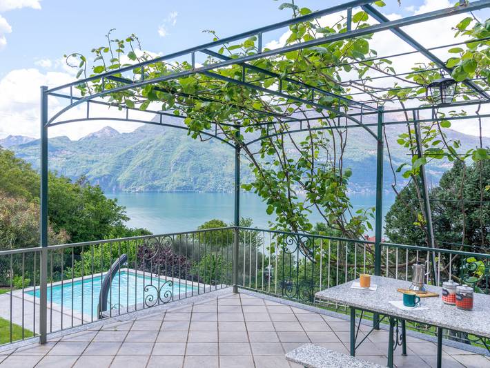 Ferienwohnung für 4 Personen, mit Garten und Terrasse sowie Seeblick am Comer See - 2