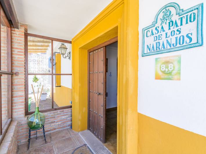 Patio de los Naranjos Haus mit Terrasse und Schwimmbad in Alcaucín, Cordillera Penibética