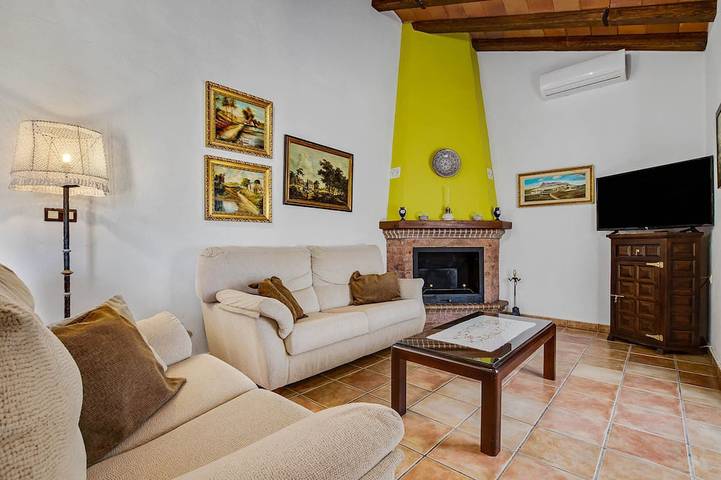 Casa rural para 14 personas, con jardín y balcón - 1