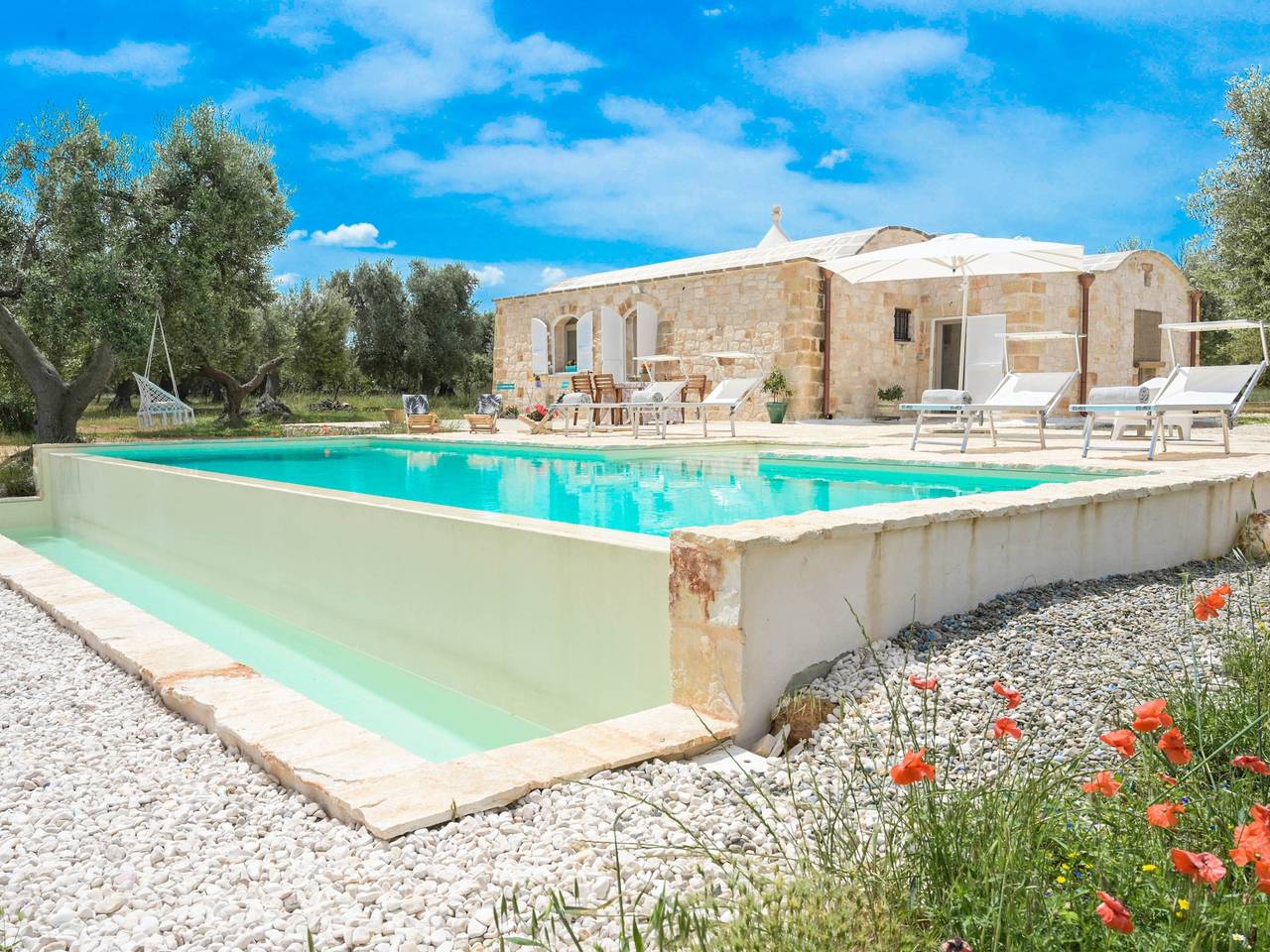 New Trullo Delori with Infinity Pool in Villa Castelli, Salento