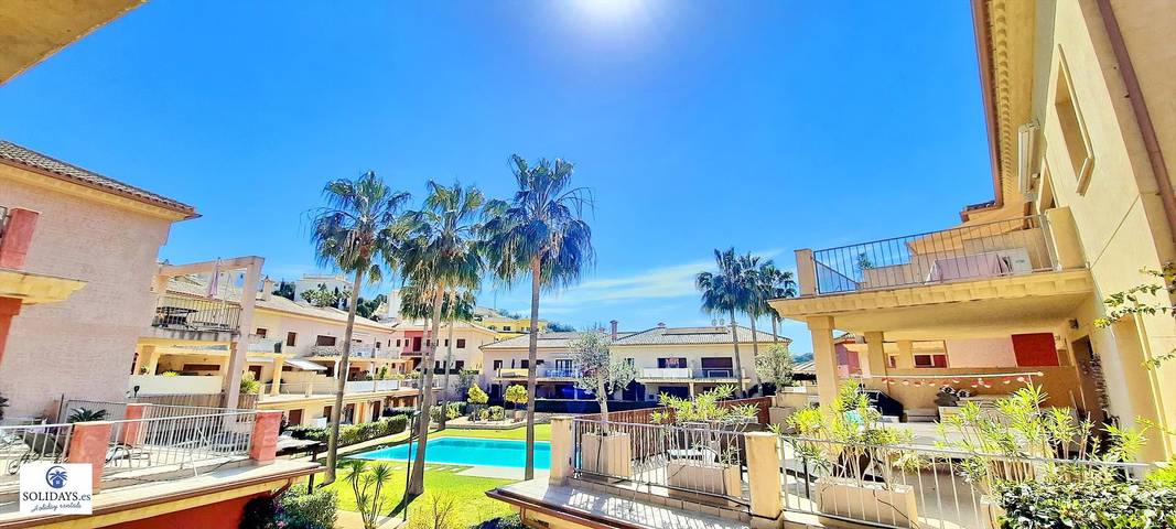 Apartamento para 4 personas, con sauna además de piscina y jardín en San Jaime