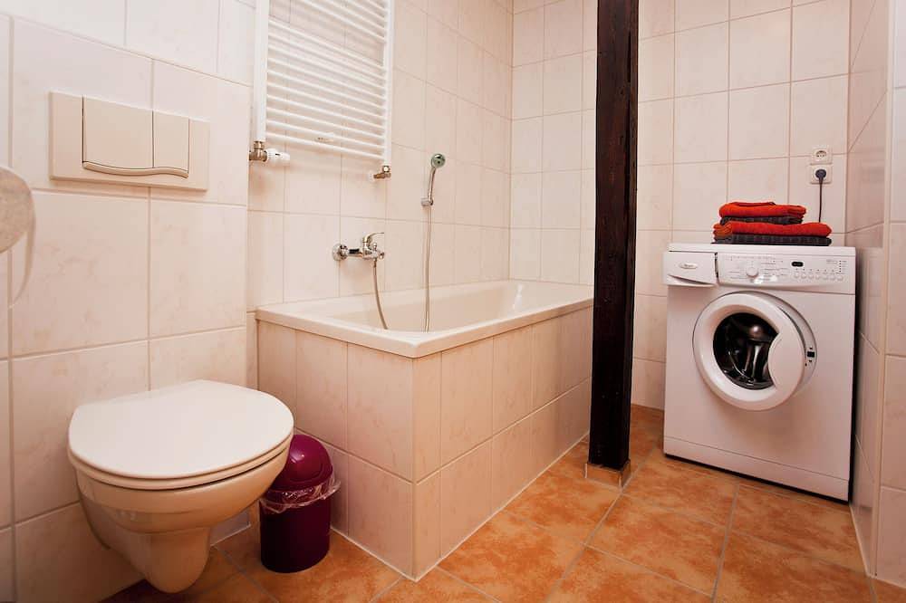 Ganze Wohnung, Ferienwohnung Auszeit am Kurpark von Bad Berka, Parkplatz, Wlan, Balkon in Bad Berka, Weimarer Land