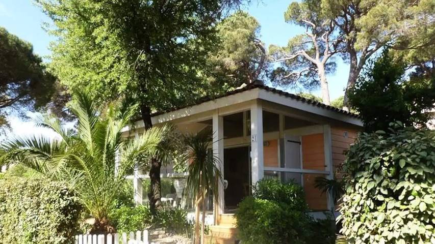 Chalet pour 9 personnes, avec jardin à Gassin