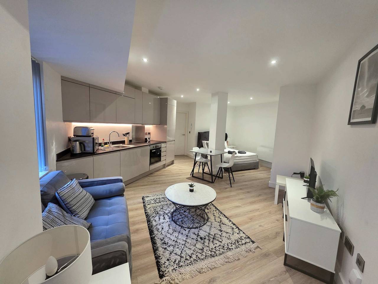Ganze Wohnung, Modern Solihull Studio Apartment with Free Parking & Kitchen in Solihull, Birmingham und Umgebung