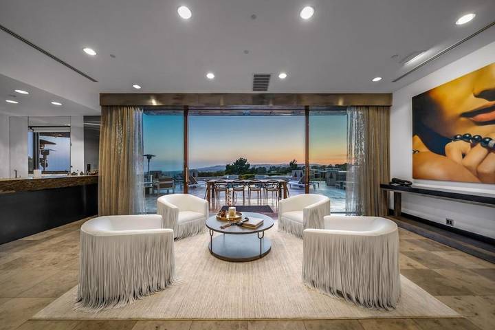 Villa pour 10 personnes, avec jacuzzi et piscine, animaux acceptés à Beverly Hills - 2