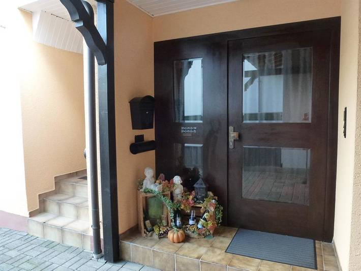 Ferienwohnung für 2 Personen, mit Ausblick und Garten sowie Balkon in Kröv - 2