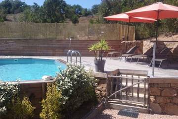 Villa pour 6 personnes, avec jardin dans Porticcio