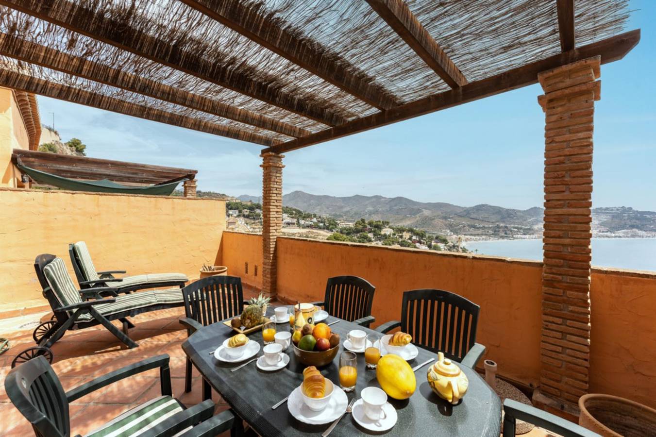 Ganze Wohnung, Ferienwohnung für 4 Personen mit Balkon/Terrasse in Cerro Gordo, Almuñecar