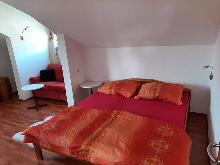 Ferienwohnung für 7 Personen, mit Balkon und Terrasse sowie Seeblick und Ausblick in Schörfling am Attersee - 4