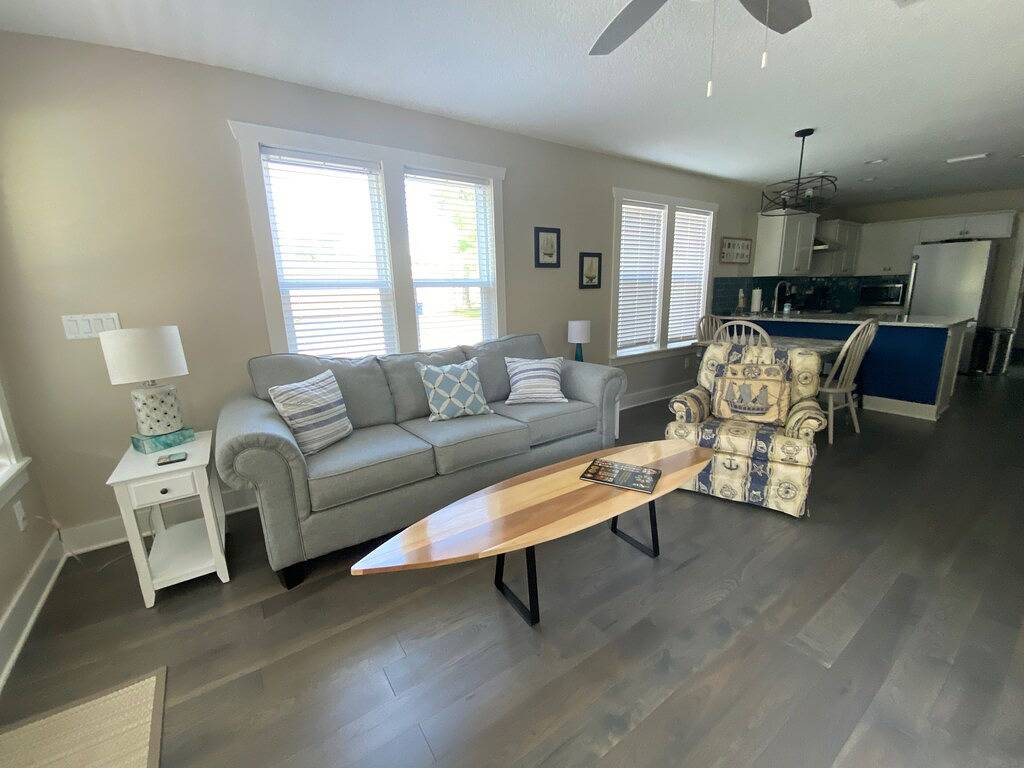 New home walking distance to downtown Fernandina & 8 minute drive to the Beach! in Fernandina Beach, Amelia Island