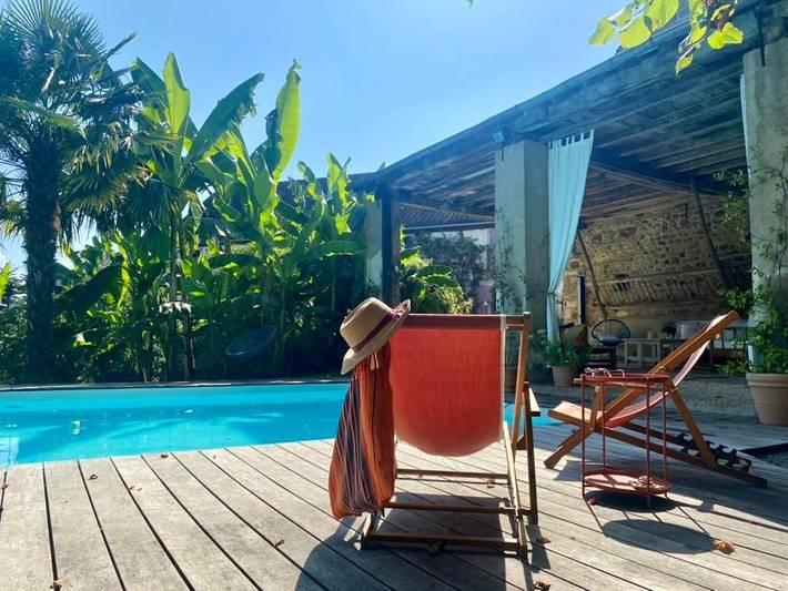 Gîte pour 4 personnes, avec jardin et piscine ainsi que terrasse et vue à Lucq-de-Béarn - 2