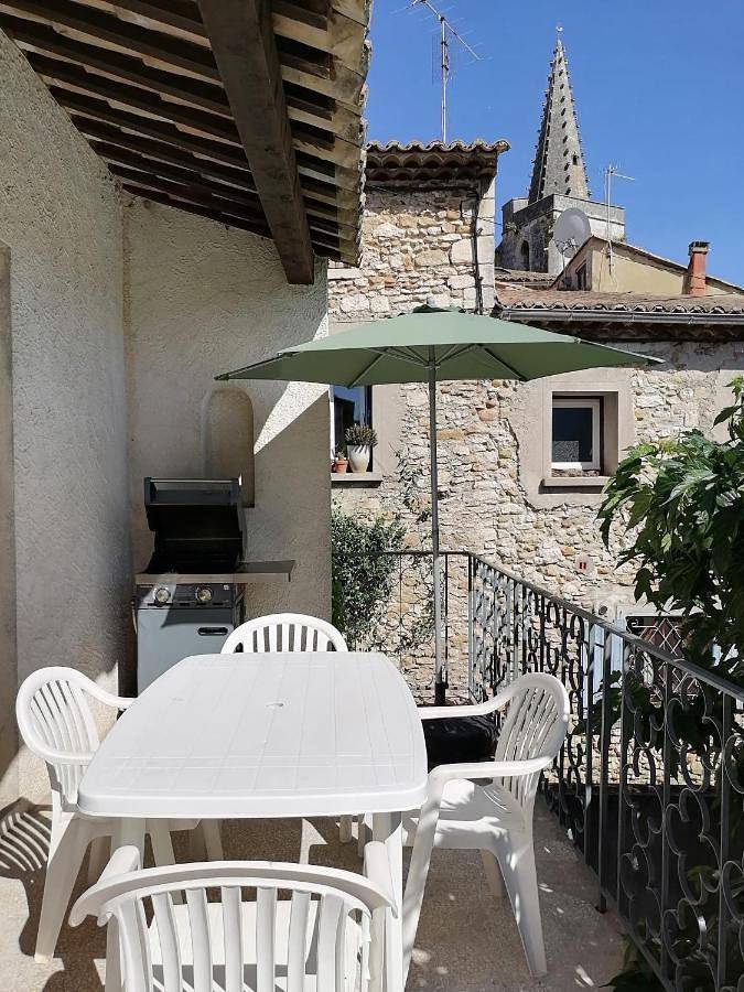 Location de vacances pour 10 personnes, avec vue ainsi que jardin et sauna, animaux acceptés à Saint-Marcel-d'Ardèche - 3