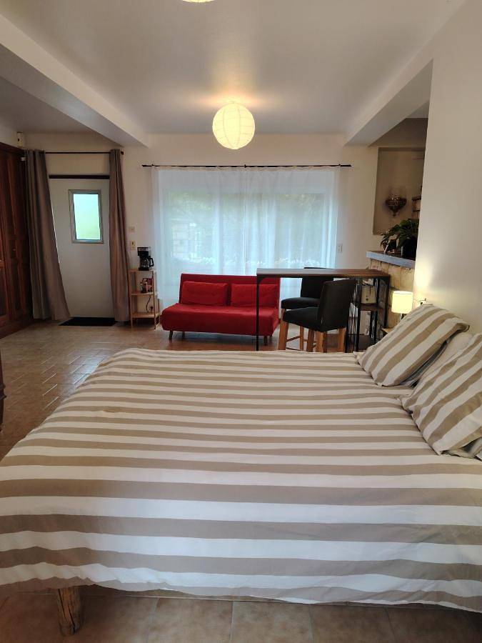 Gîte pour 2 personnes, avec terrasse et jardin à Saint-Satur - 2